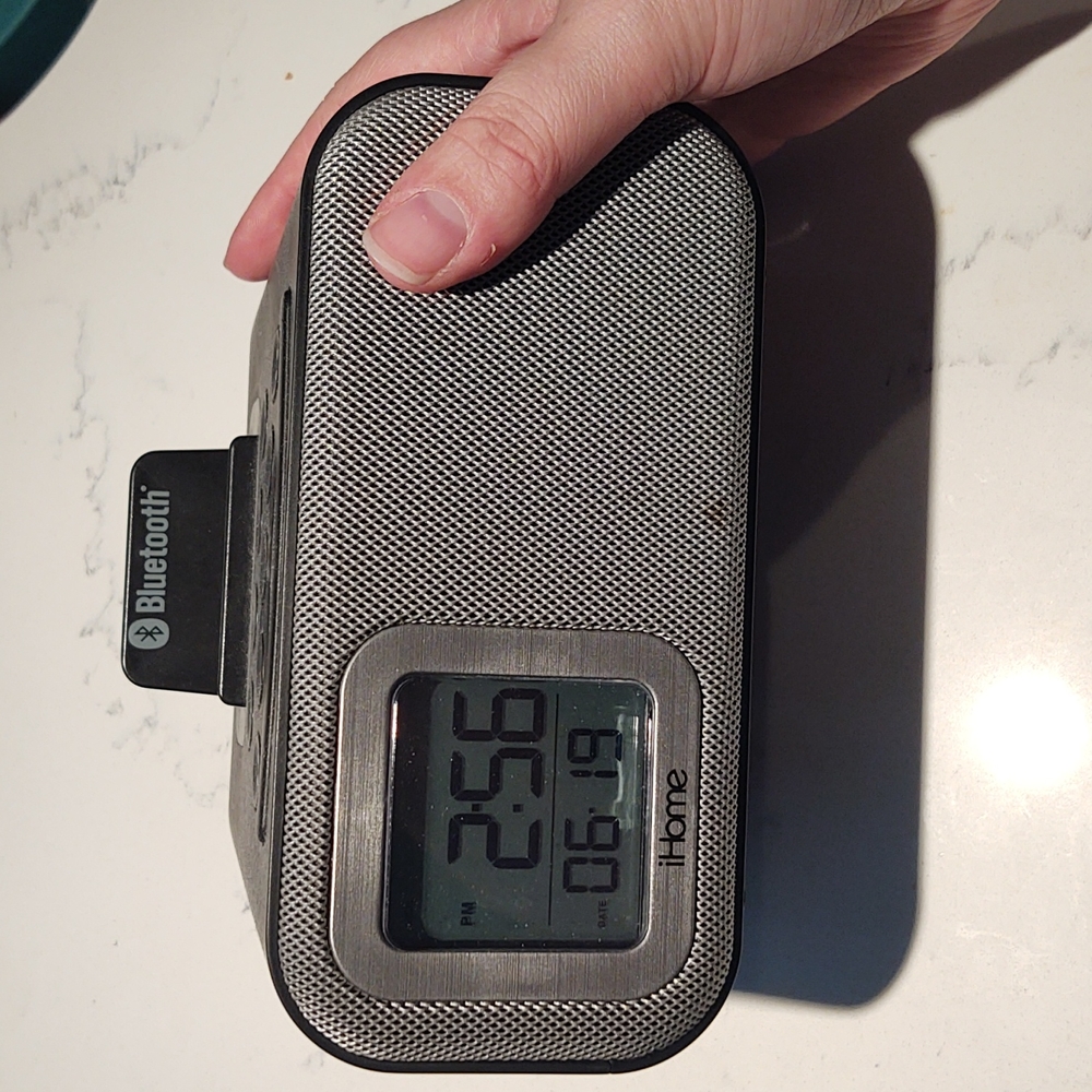 iHome Clock